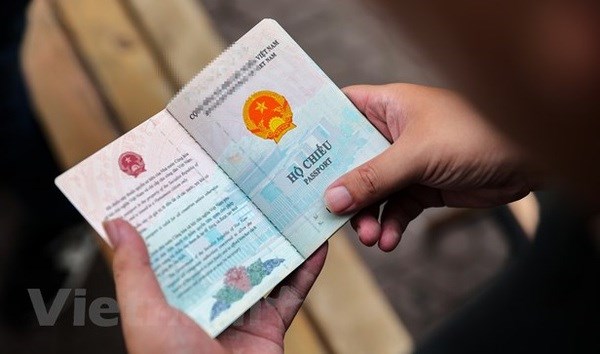 Birthplace information to be printed on new Vietnamese passports hinh anh 1