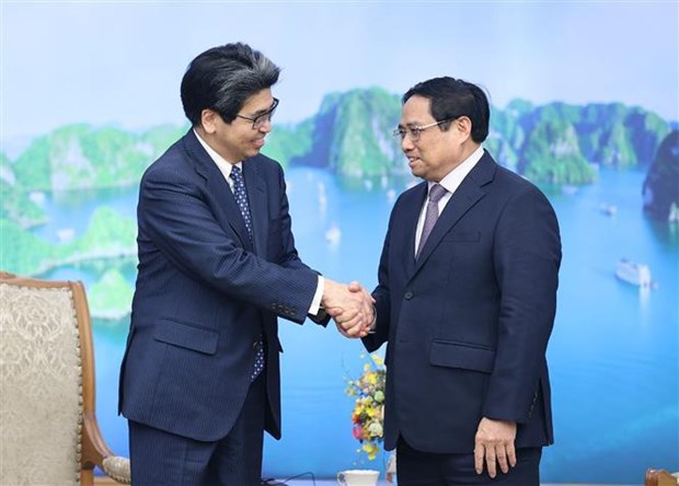 Prime Minister Pham Minh Chinh receives JBIC Governor hinh anh 2