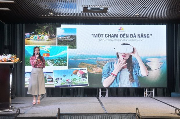 Da Nang treats tourists to virtual vacation experience hinh anh 1