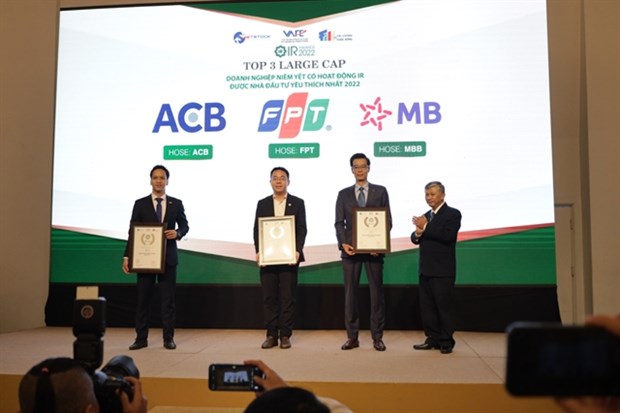 Listed companies honoured for best investor relations hinh anh 1