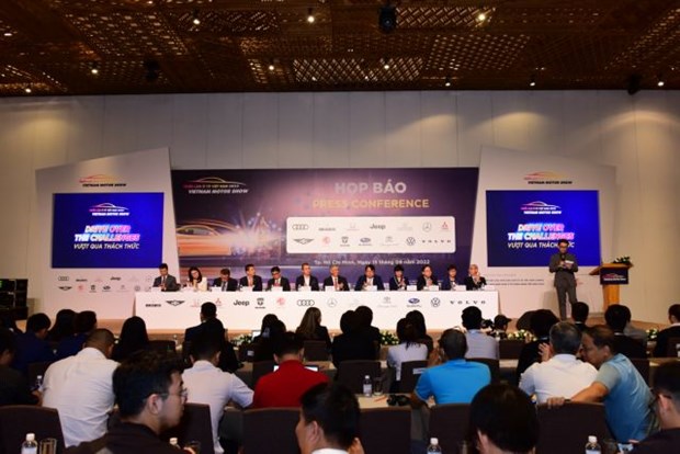 Vietnam Motor Show returns with larger scale hinh anh 1