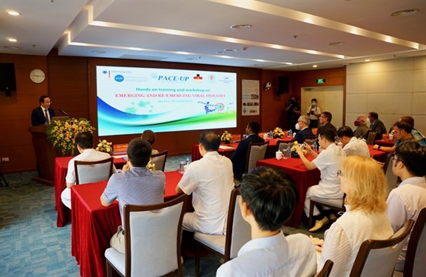 Int'l workshop discusses emerging and re-emerging viral diseases hinh anh 1