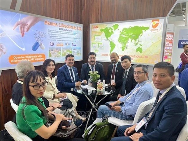 Vietnam firms join international pharmacy-health expo in India hinh anh 1