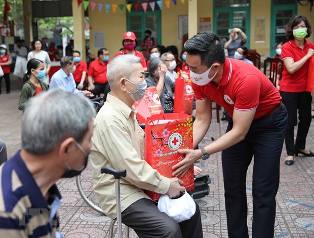 Hanoi calls for donations for poor people hinh anh 1
