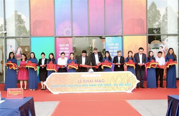 Vietnam-India Culture and Friendship Festival opens in Binh Duong hinh anh 1