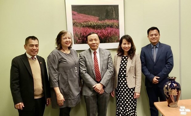 Vietnam seeks to boost ties with Canada’s Yukon territory hinh anh 1
