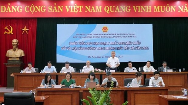 Seven enterprises assigned to import over 100,000 tonnes of sugar hinh anh 1