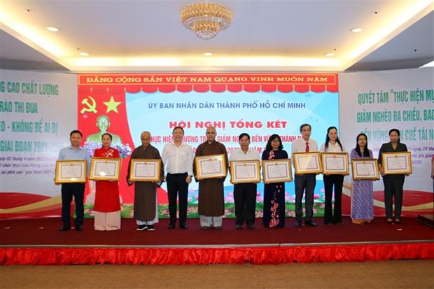 HCM City reaps positive results in poverty reduction hinh anh 1