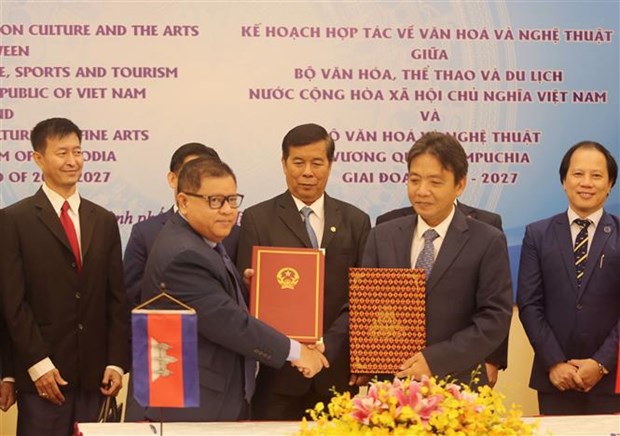 Vietnam, Cambodia boost cooperation in culture, art hinh anh 1