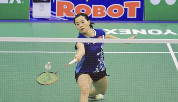 Nguyen Thuy Linh wins trophy at Vietnam Open badminton tournament hinh anh 1