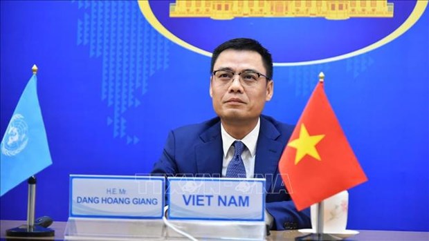 Vietnam affirms resolute condemnation of terrorism at UN meeting hinh anh 1