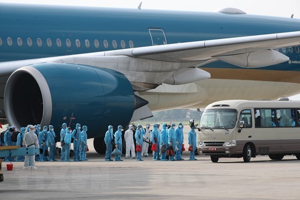 More former officials arrested over repatriation flights bribery scandal hinh anh 1