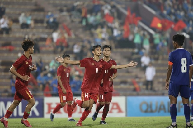 AFC U17 Asian Cup 2023 qualifiers: Vietnam win Nepal 5-0, retaining top in Group F hinh anh 1