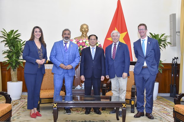 Foreign Minister delighted at Vietnam-US ties hinh anh 1