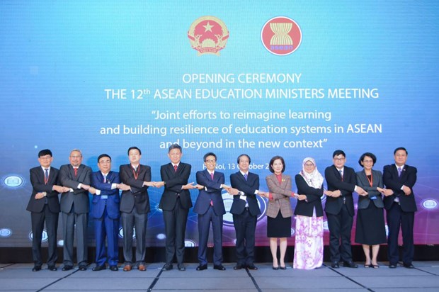 Vietnam calls on joint efforts of ASEAN to maintain learning activities hinh anh 1