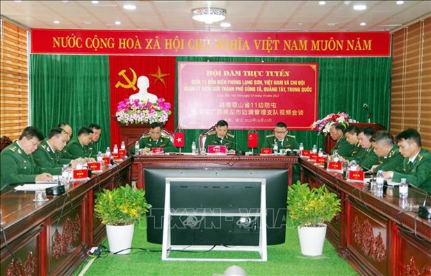 Vietnamese, Chinese border officers hold online talks hinh anh 1