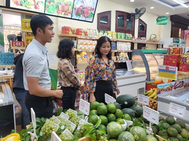 Hanoi opens more OCOP showrooms hinh anh 1