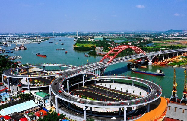 Hai Phong striving to become major economic hub in Red River Delta hinh anh 2