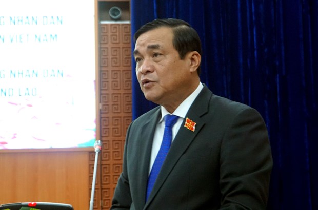 Vietnamese, Lao localities forge cooperation hinh anh 1