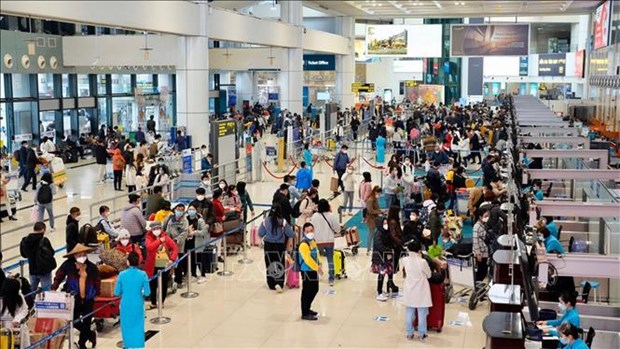 Number of passengers through Vietnamese airports decrease in October hinh anh 1