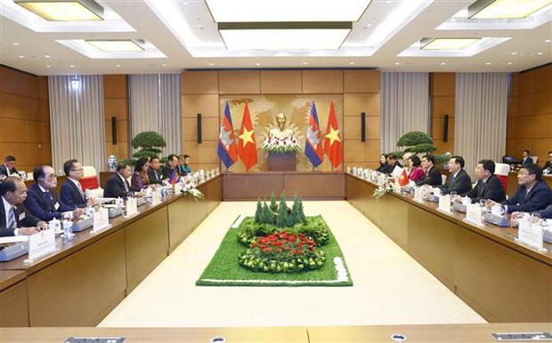 NA Chairman holds talks with Cambodian Senate President hinh anh 2