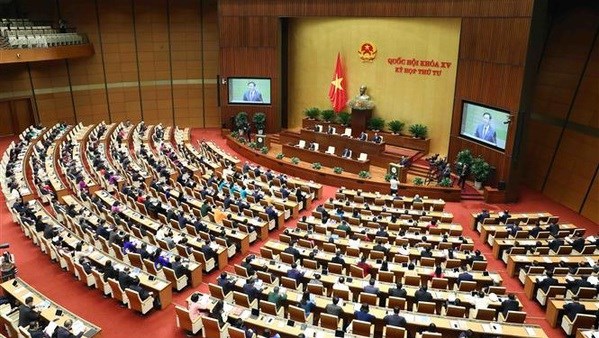 Legislators to continue discussing draft laws on October 25 hinh anh 1