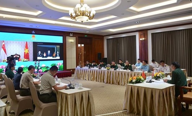 Vietnam, Singapore beef up defence cooperation hinh anh 2
