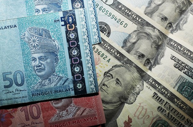 Malaysia's ringgit expected to stabilize against US dollar from Q4 2023 hinh anh 1