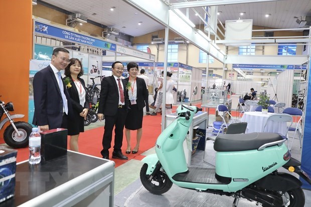 Vietnam Cycle & Vietnam Sport Show opens in Hanoi hinh anh 1