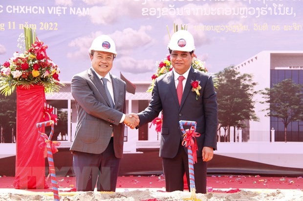 Hanoi builds headquarters of Vientiane justice, procuracy sectors as gift hinh anh 1