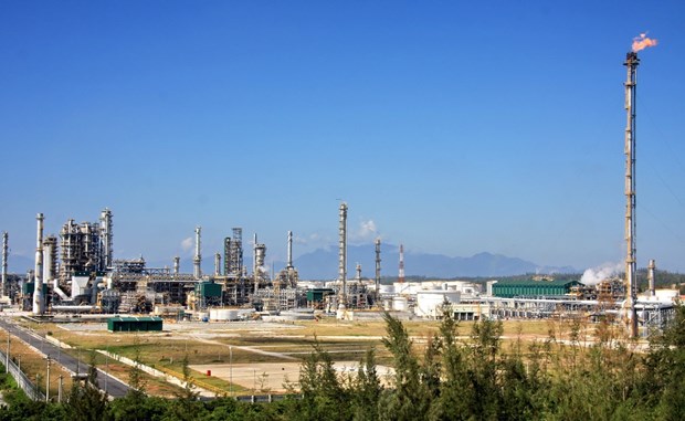 Dung Quat oil refinery reports record capacity hinh anh 1