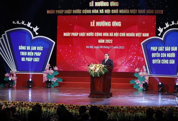 Prime Minister highlights importance of law observance hinh anh 1