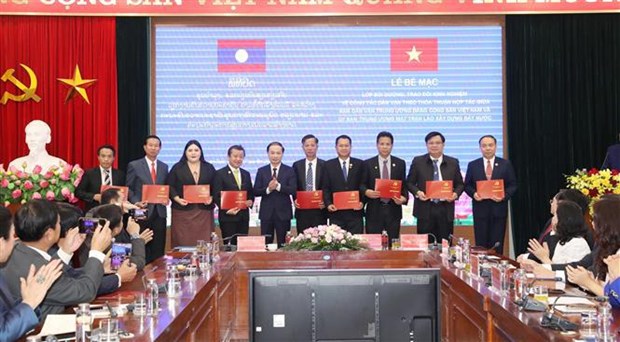 Vietnam, Laos share experience in mass mobilisation hinh anh 2