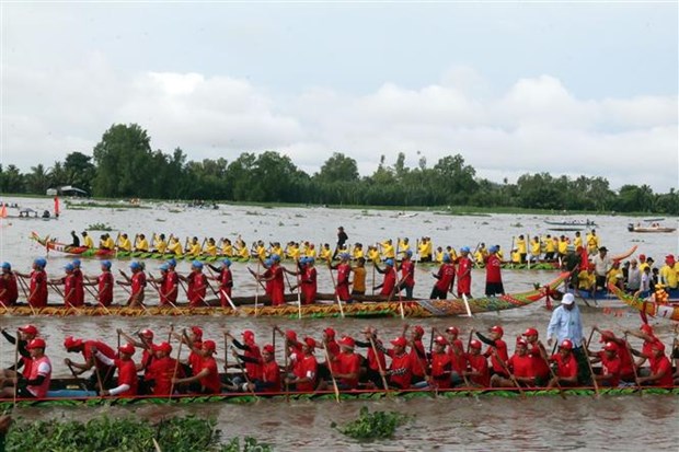 Khmer culture-sport-tourism festival underway in Kien Giang hinh anh 1