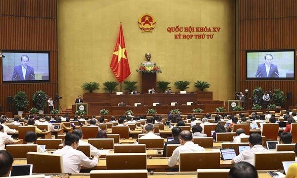 Lawmakers to continue debating bills on November 10 hinh anh 1