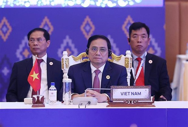 PM stresses importance of upholding solidarity, promoting strength of ASEAN at 41st ASEAN Summit hinh anh 1