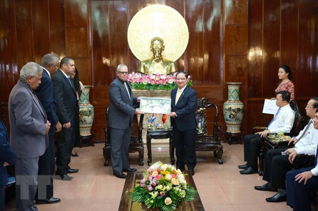 Can Tho looks to boost cooperation with Cuba hinh anh 1
