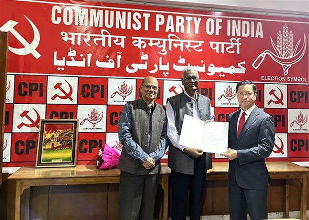 Communist parties of Vietnam, India to further beef up cooperation hinh anh 1