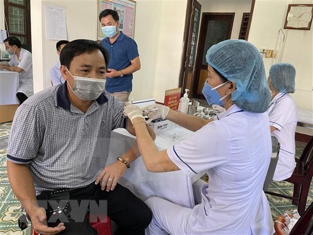 Vietnam reports 242 new COVID-19 cases on November 13 hinh anh 1
