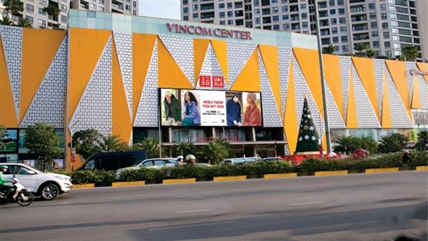 UNIQLO opens two new stores in Hanoi hinh anh 1