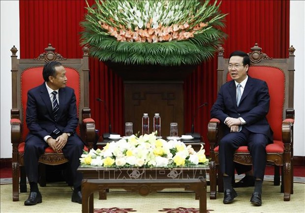 Senior Party official receives Lao guests hinh anh 1