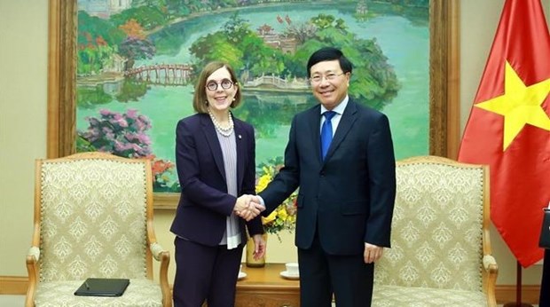 Vietnam hopes to enhance economic-trade ties with Oregon: Deputy PM hinh anh 1