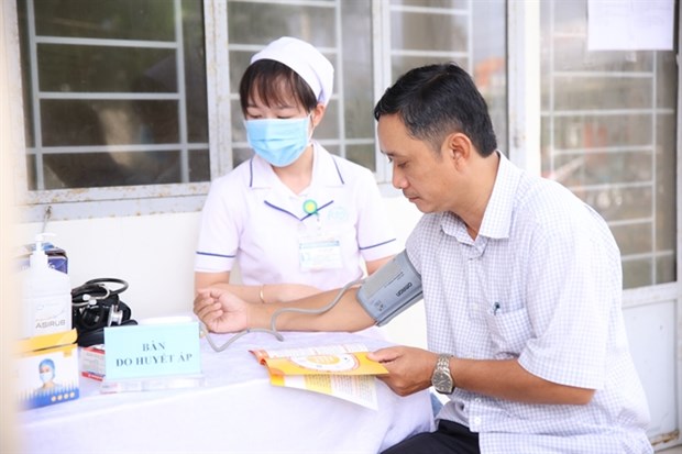 1.6 million gain access to affordable healthcare under Novartis programme hinh anh 1