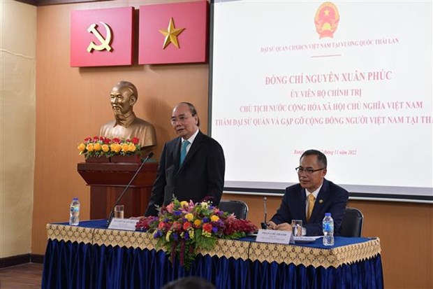 President visits Vietnamese in Thailand hinh anh 2