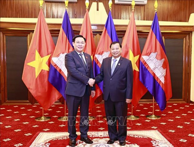 NA Chairman meets Cambodian Senate President hinh anh 1