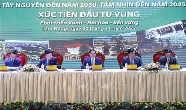 PM urges breakthroughs in Central Highlands development hinh anh 1