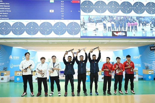 Vietnam earns bronze at Asian shooting championship hinh anh 1