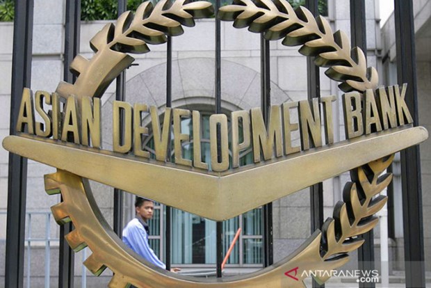 ADB helps Indonesia reform SOEs hinh anh 1