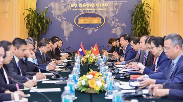 Seventh Vietnam-Laos political consultation held in Hanoi hinh anh 2