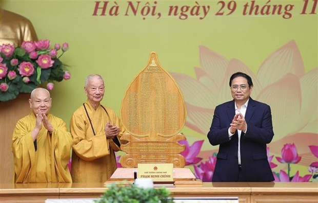 Buddhism upholds fine values, joins in national construction: PM hinh anh 1